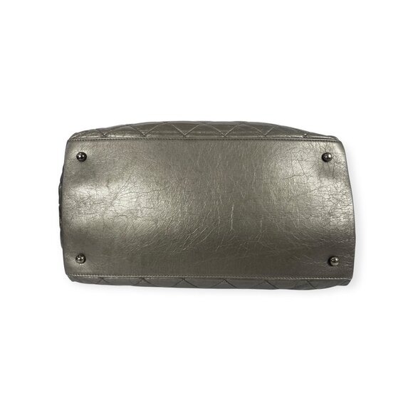 CHANEL Chain Me Tote Silver Metallic Leather CC Quilted Tote Shoulder Bag Pewter - Picture 5 of 11